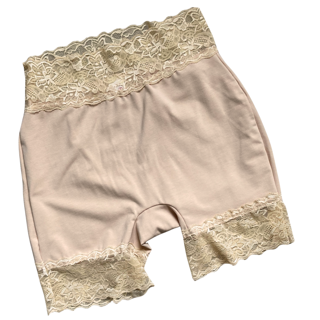 Bloomers - Lacy Boyshorts For Period Pads - Boxer Shorts With HYF Magic Gusset